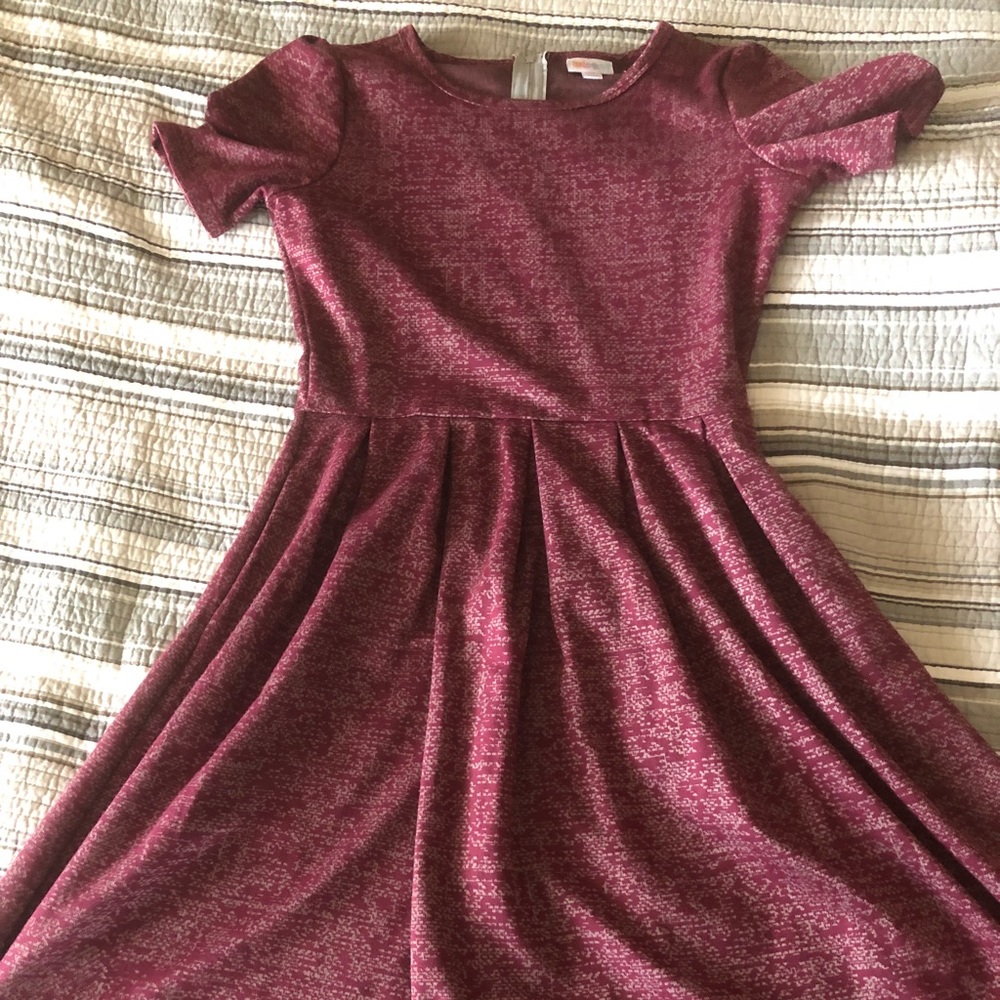 Amelia Digital Aztec Pleated/Pockets Cranberry